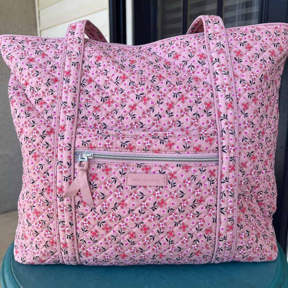 Vera Bradley Handbags - Vera Bradley Large Vera Tote in Sweethearts and Flowers